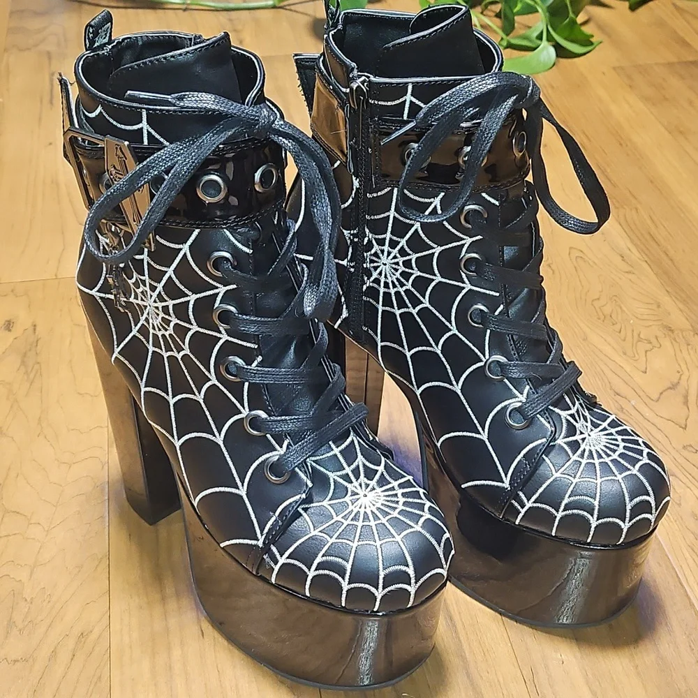 Demonia Spiderweb Torment Boots - Picture 5 of 11